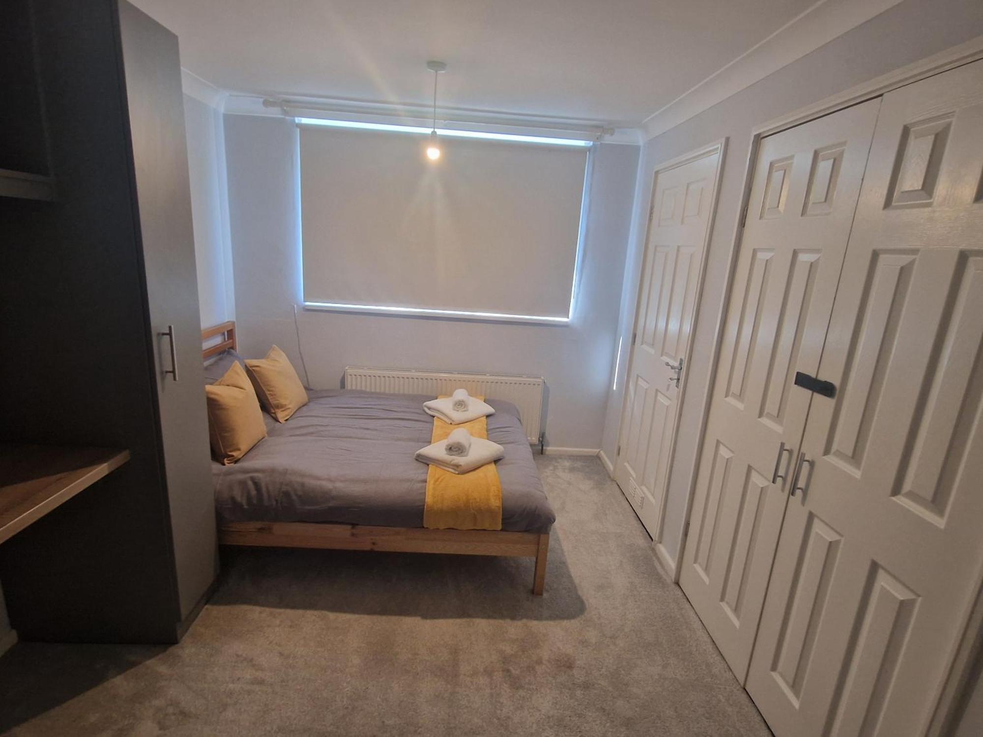 Stylish & Modern 2 Bed House With Free Parking Leeds Apartment Leeds  Exterior photo